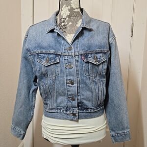 Levi's Women's Slouch Trucker Jean Jacket Size XS Premium Denim
